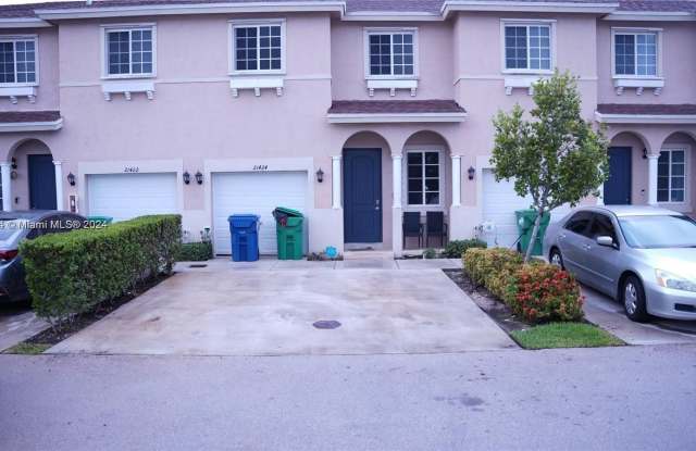 21424 NW 13th Ave photos photos