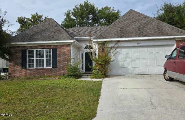 4903 Vintner Court - 4903 Vintner Court, Myrtle Grove, NC 28409