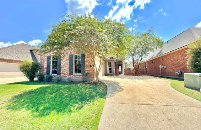 Spacious 3-Bedroom Home in Desirable Manchac Commons Gallery 4