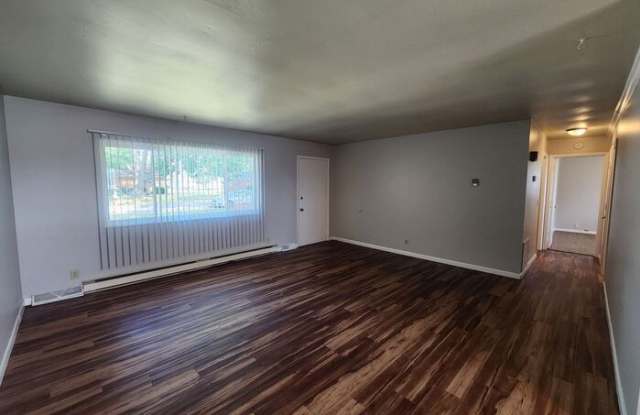 4111 East 73rd 1/2 Avenue Gallery 2