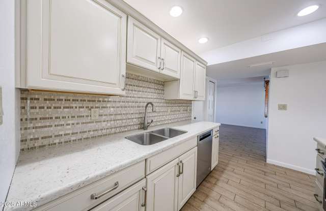8333 E ORANGE BLOSSOM Lane Gallery 3
