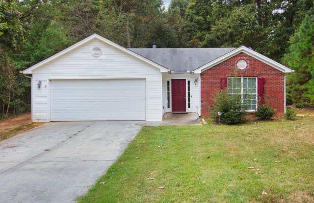 AVAILABLE NOW! 3 Bedroom 2 Bathroom Ranch Gallery 1