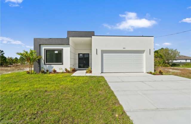 3808 10th Street SW photos photos