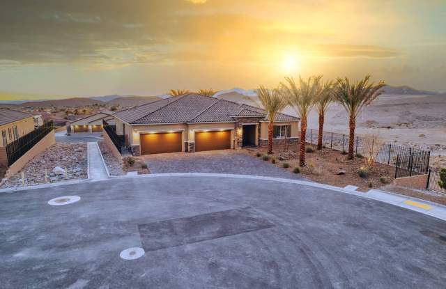 ENJOY LUXURY  PARADISE ALL-IN-ONE IN THIS SPECTACULAR SINGLE-STORY HOME! photos photos