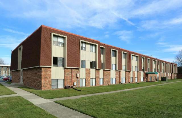 Center Court Apartments photos photos