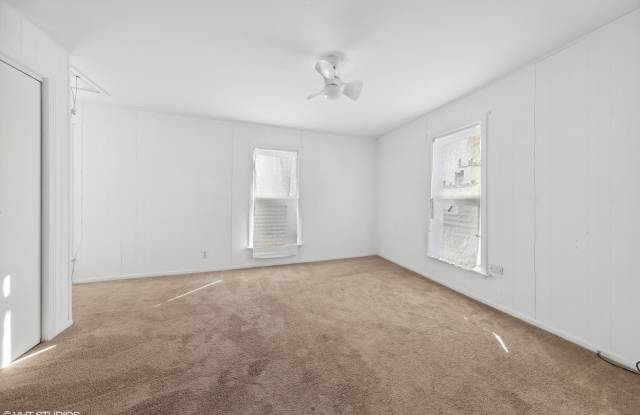 9518 S 53rd Avenue Gallery 3