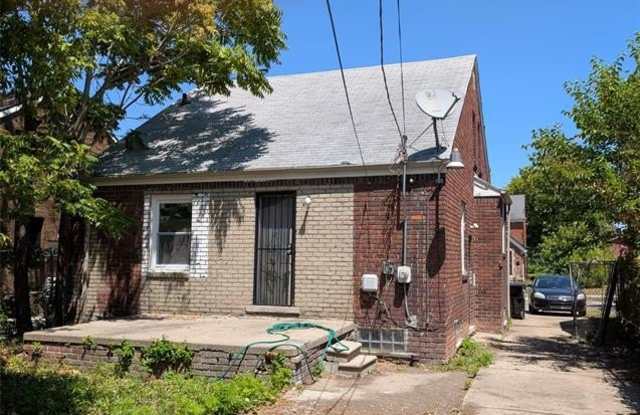 5575 BUCKINGHAM Avenue Gallery 4