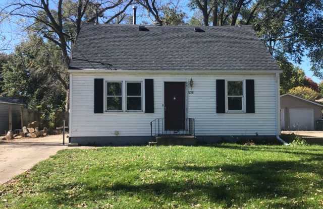 3 Bedroom, 1.5 Bathroom House for Rent located at 536 Home Acres - 536 Home Acres Avenue, Evansdale, IA 50707