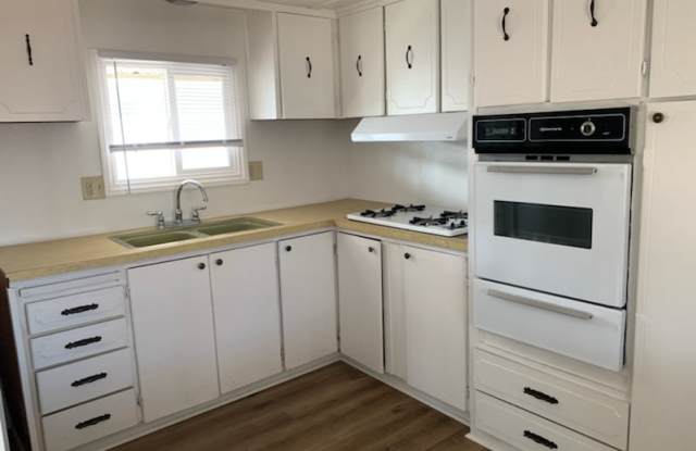 1600 South San Jacinto Avenue - 106 Gallery 3
