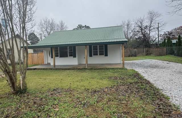 610 Ripley Avenue Gallery 1