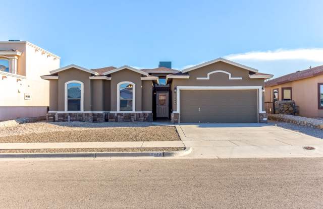 Custom 4 bedroom in Sandstone Ranch Estates photos photos
