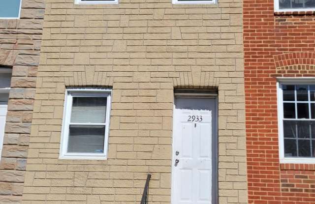 2933 MILES AVENUE photos photos
