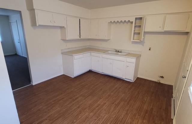 8736 West Carmen Avenue - 2 photos photos