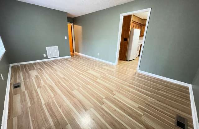 Fantastic location near downtown Pittsboro for this 2br duplex ! photos photos