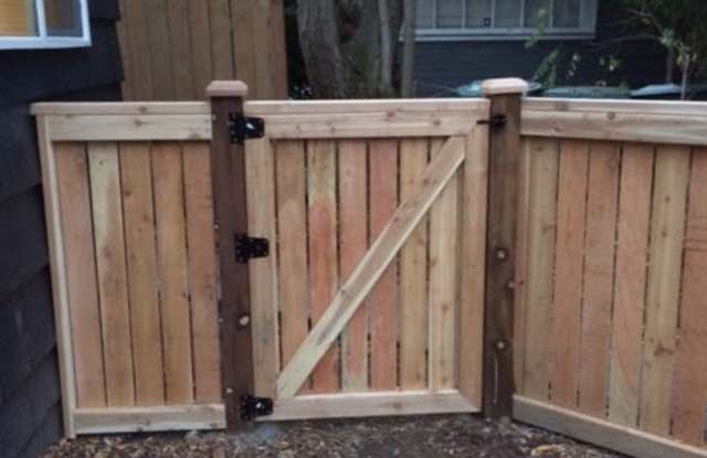 Great 2 BR/1 BA duplex unit available! - 2710 South King Street, Seattle, WA 98144