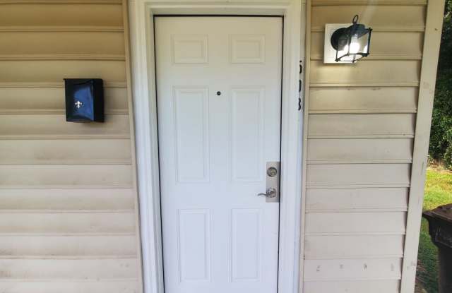 508 S Magnolia ~ Dunn~ HALF OFF the 1st 2 FULL Months Gallery 4