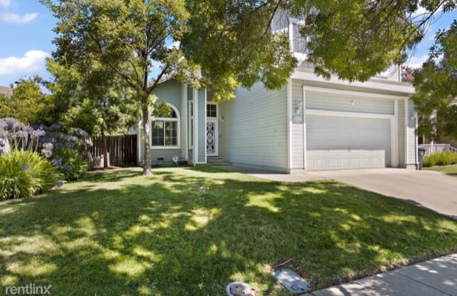 2755 Parkview Ter - 2755 Parkview Terrace, Fairfield, CA 94534