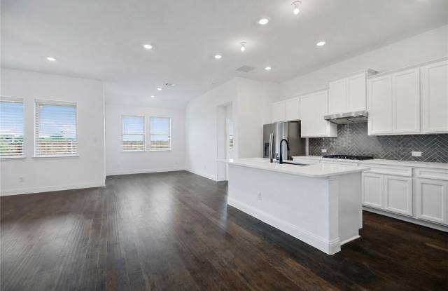 2111 Sandpiper Way Gallery 3