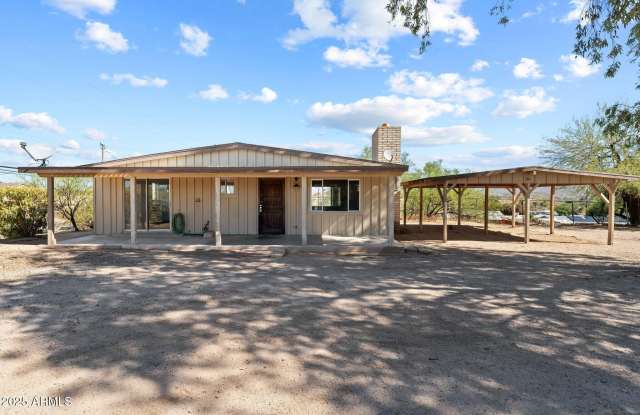 692 W Wickenburg Way photos photos