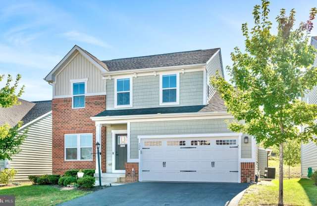 124 EMPEROR Drive photos photos