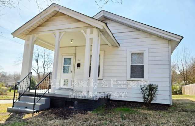 1104 West Webb photos photos