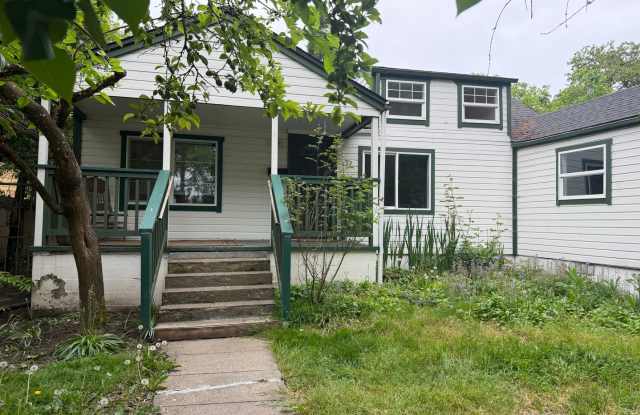 Home with Charm! photos photos
