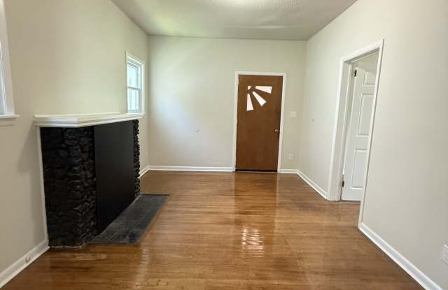 914 18th Way Southwest Gallery 2