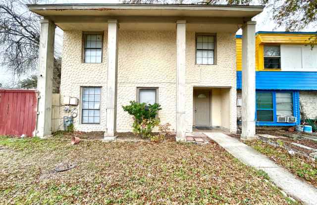 **APPLICATION RECEIVED** AVAILABLE NOW! Two-Story 5 Bedroom/ 2.5 Bath Home on Corner Lot!! photos photos