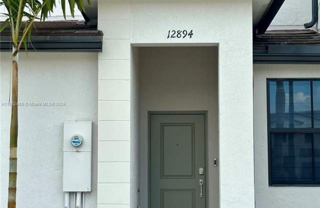 12894 SW 232nd TER Gallery 2