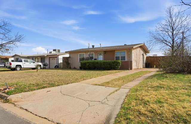 1741 Pasadena Drive - 1741 Pasadena Drive, Abilene, TX 79601