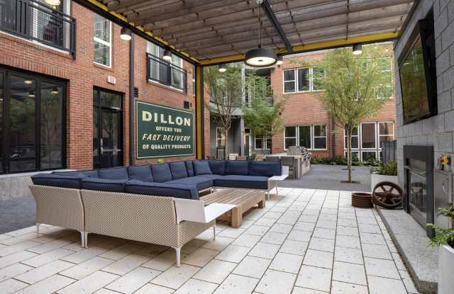 The Dillon Gallery 4