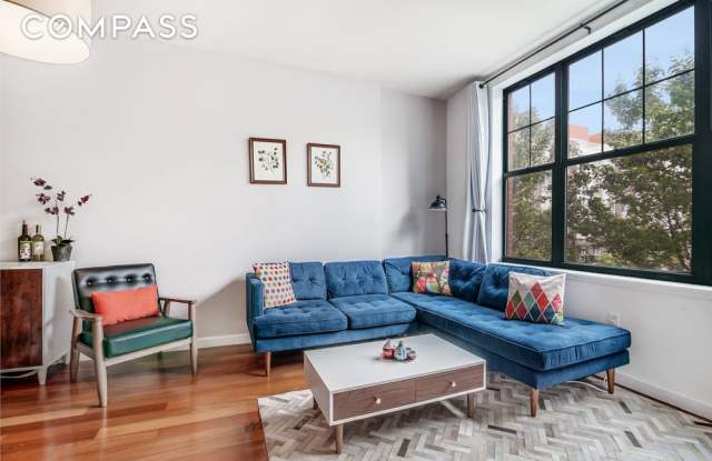 72 Roebling Street Gallery 2