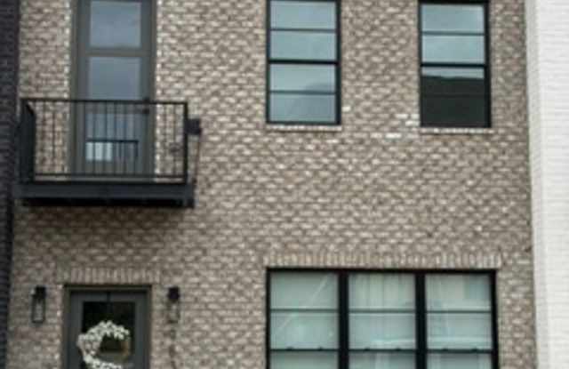 Knoxville 37922 - 2 bedroom, 2.5 bath Townhome in Northshore Town Center - Contact Ed Johnson (865) 924-5045 photos photos