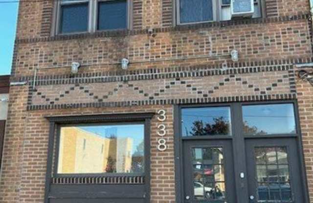 338 Jericho Turnpike Gallery 2