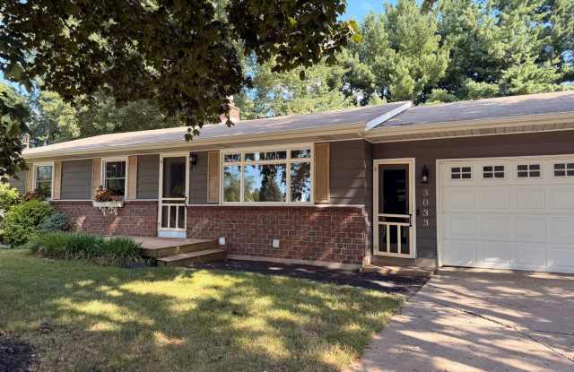 Adorable Hudsonville Ranch! Gallery 1