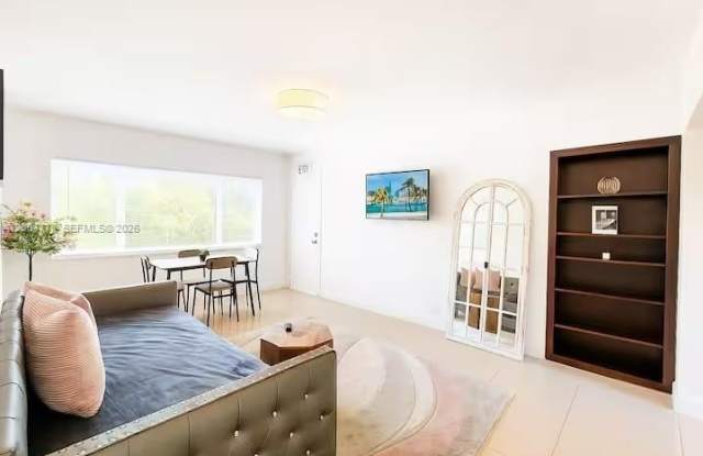 1045 94th St photos photos