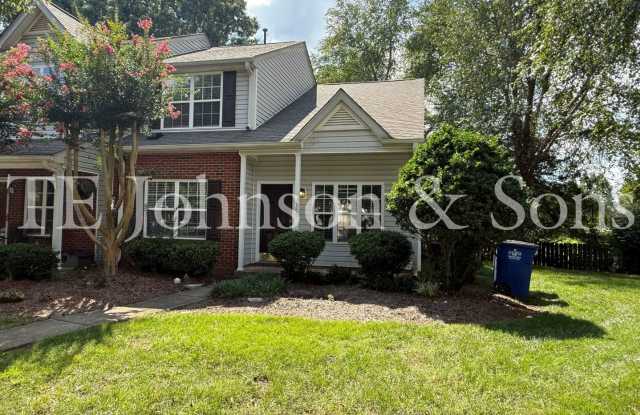 Beautiful 3BR Home with Vaulted Ceilings, Community Pool & Main Level Primary Suite photos photos