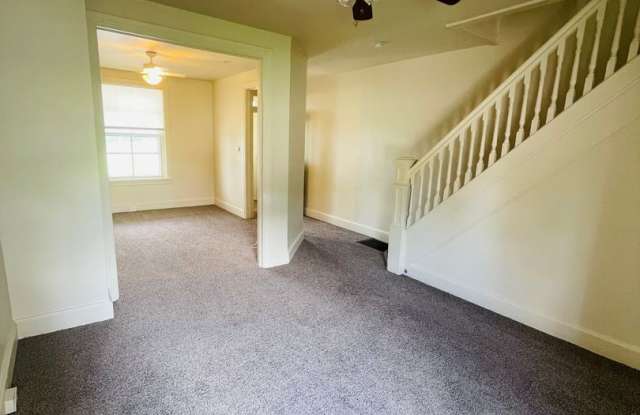 3 Bedroom Single Family Home in Harrisburg! photos photos