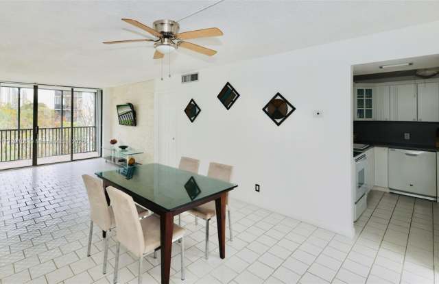 3475 N Country Club Dr photos photos