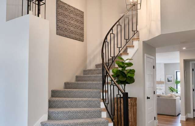 Luxury 4-Bedroom Home on Over an Acre – 2080 Hopewell Court, Thousand Oaks Gallery 3