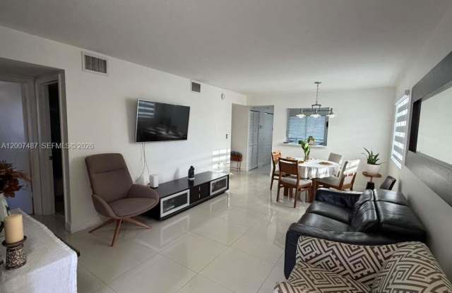 7265 Northwest 173rd Drive Gallery 4