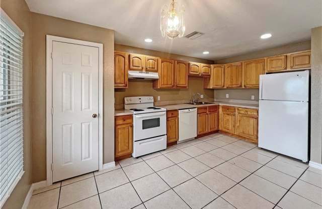 5231 27th Street SW photos photos