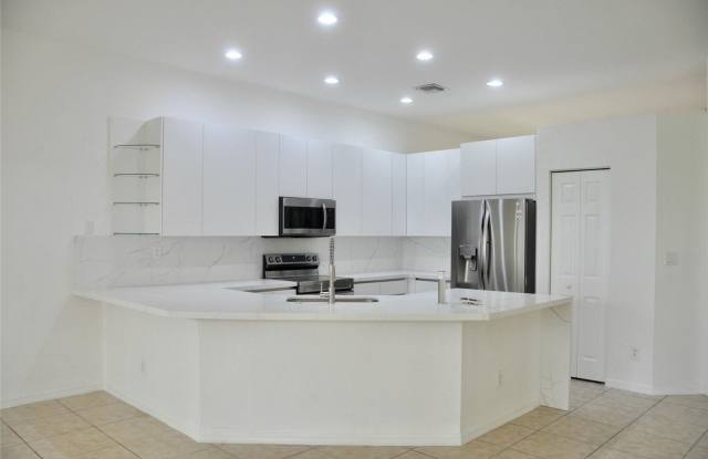 19496 S Whitewater Avenue, Weston, FL 33332 - 2442 photos photos