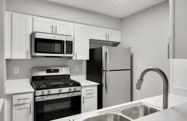 The Sycamores Apartments Gallery 2