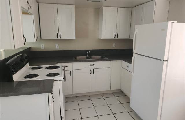 4737 Thunderbolt Avenue photos photos 4737 Thunderbolt Avenue photos photos