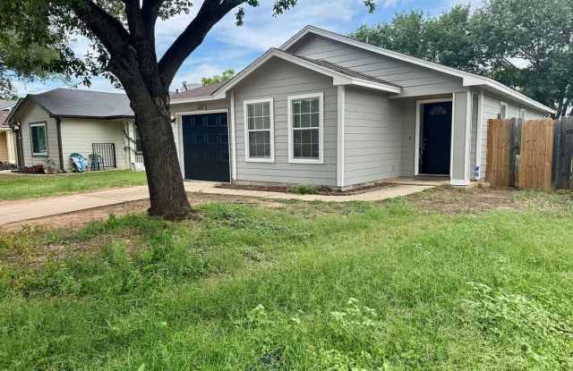 Wonderful 3-Bedroom Home in Austin for Rent photos photos