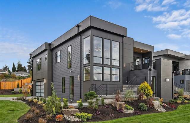 Luxury Home with Stunning Puget Sound Views in Steilacoom photos photos