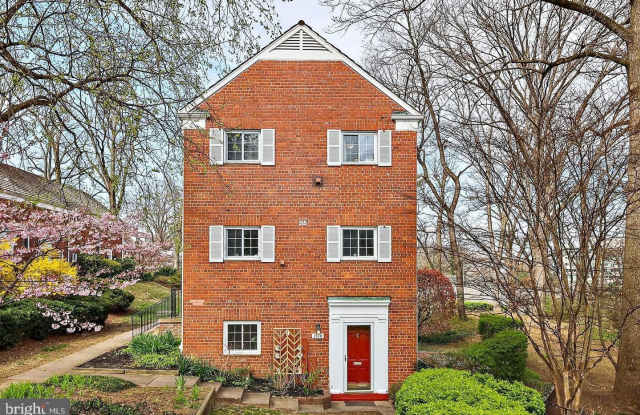3518 MARTHA CUSTIS DR - 3518 Martha Custis Drive, Alexandria, VA 22302