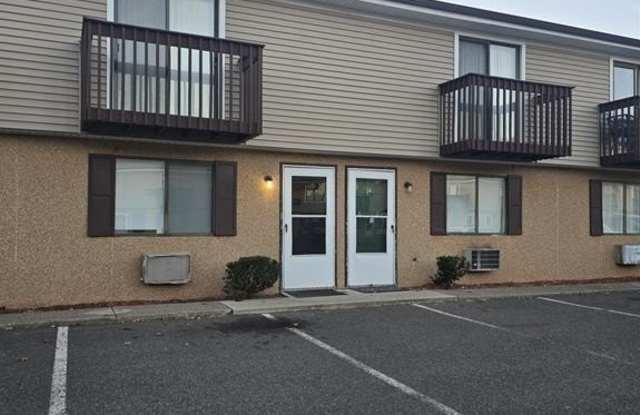 1448 Meriden Road Gallery 2
