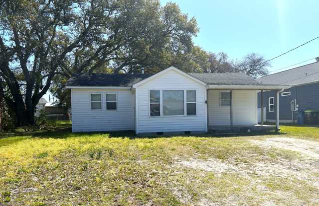 2405 Bay Street photos photos